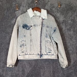 Forever 21 Light Blue Denim Truck Jacket with White Sherpa Lining Womens M
